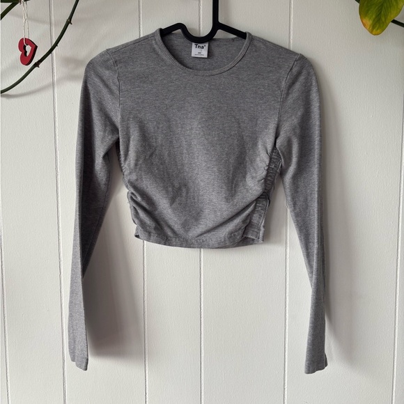 Aritzia TNA Gray Chill Malibu Cropped Longsleeve | XXS - Picture 1 of 7
